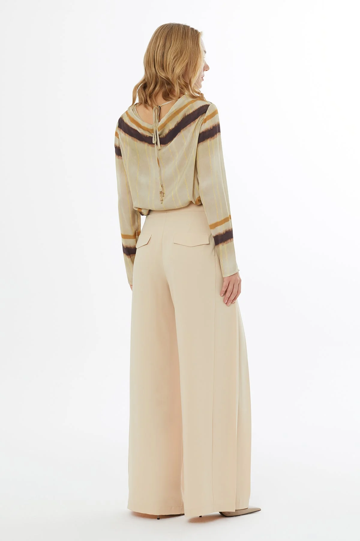 Beige Pleated-Detail Pants with Pockets - Image 3