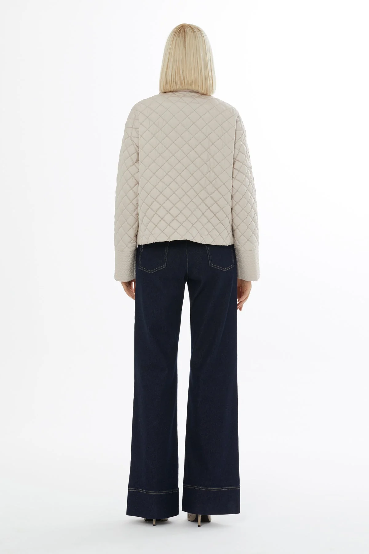 Beige Quilted Jacket with Zip-Up Closure - Image 5