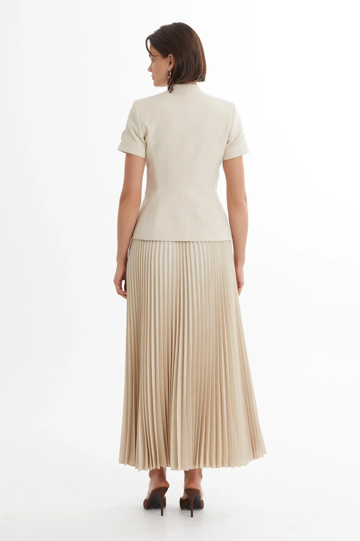 Beige Short-Sleeve Blazer Pleated Skirt Set - Image 4