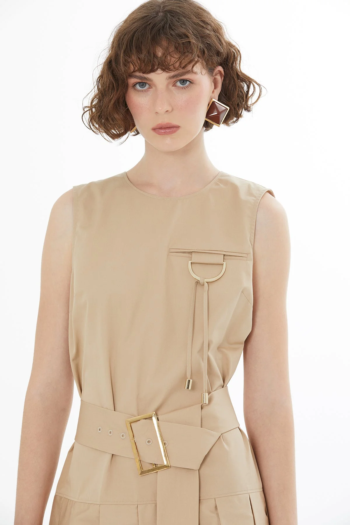 Beige Sleeveless Pleated Dress - Image 3