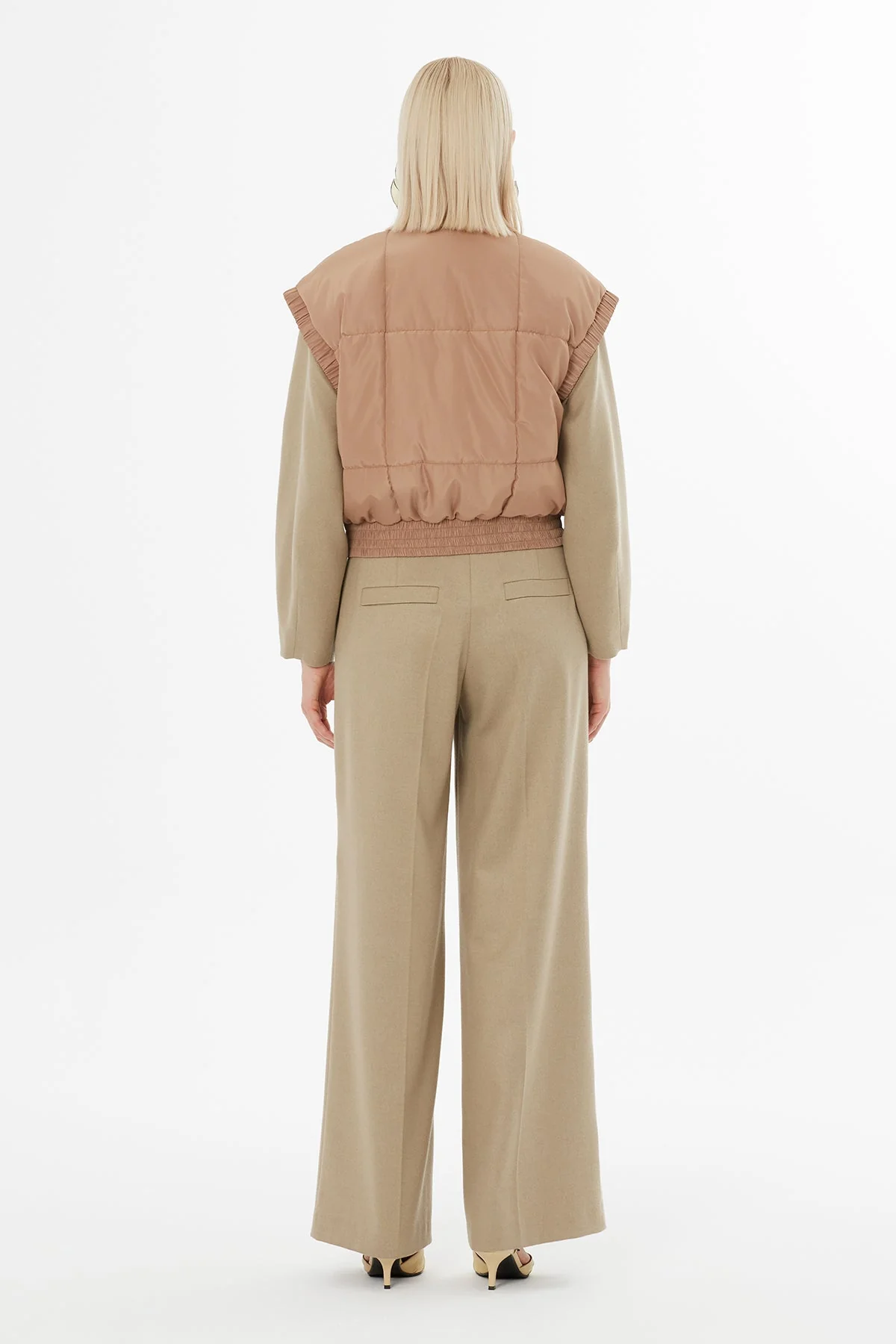 Beige Snap-Fastener Elasticated Puffer Vest - Image 5