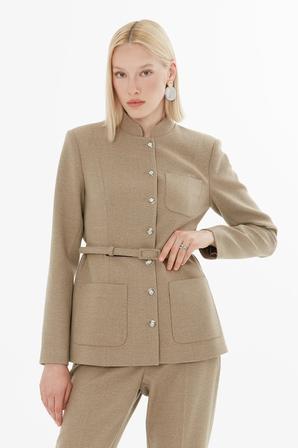 Beige Suit with Pocketed Jacket - Image 2