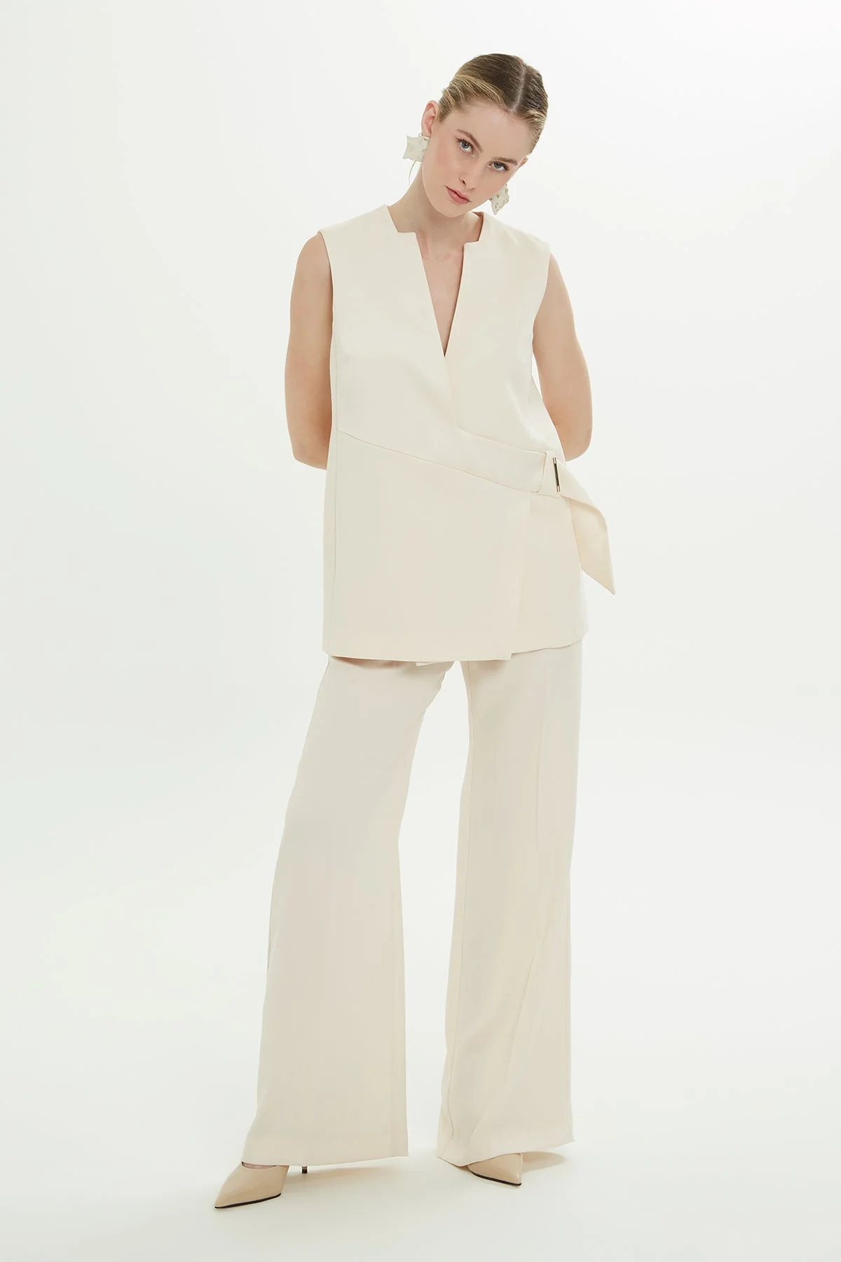 Beige V-Neck Lined Vest - Image 5