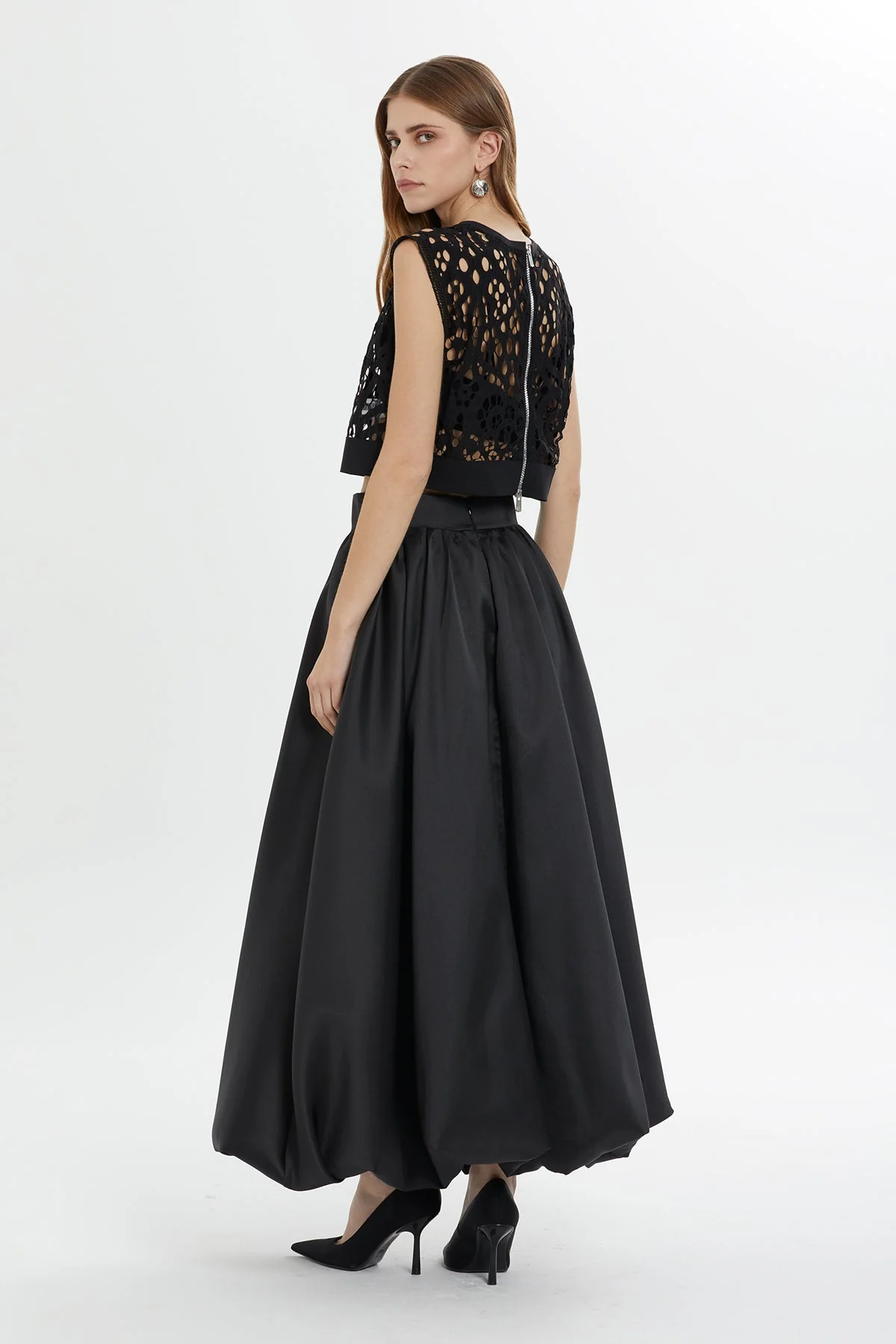 Black Elastic-Hem Lace Blouse with Bustier - Image 4