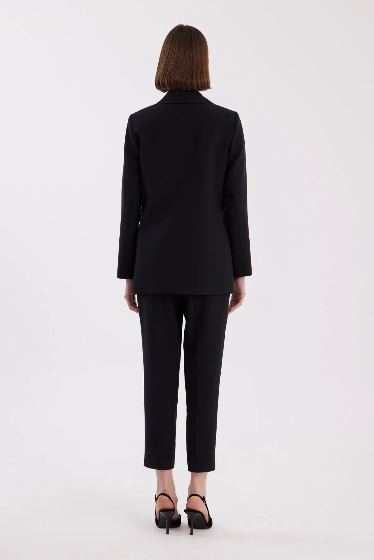 Black Jacket and Carrot-Leg Pants Set - Image 4