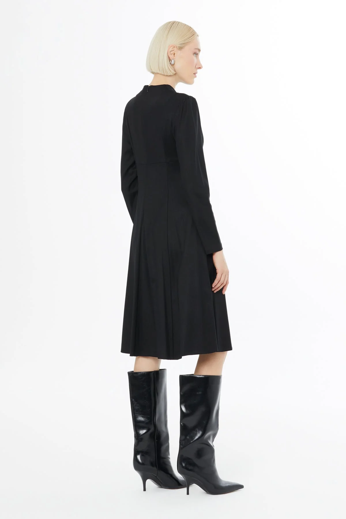 Black V-Neck Midi Dress - Image 4