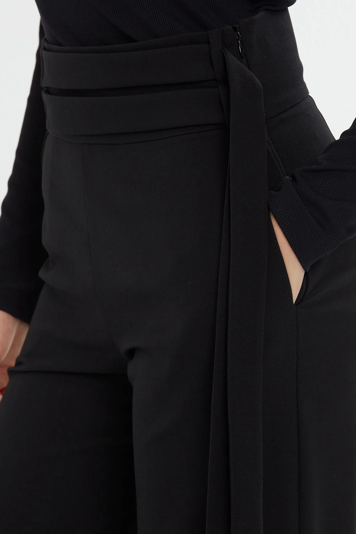 Black Wide-Leg Waist Detail Pants - Image 4