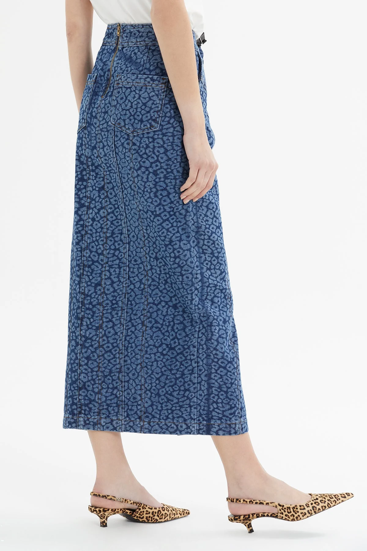 Blue Patterned Slit-Detail Midi Denim Skirt - Image 5