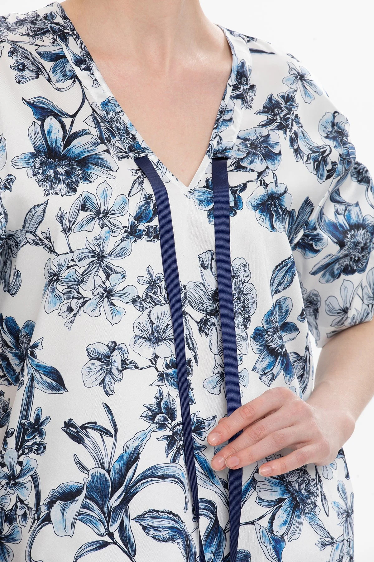 Blue Patterned Two-Piece Set - Image 2