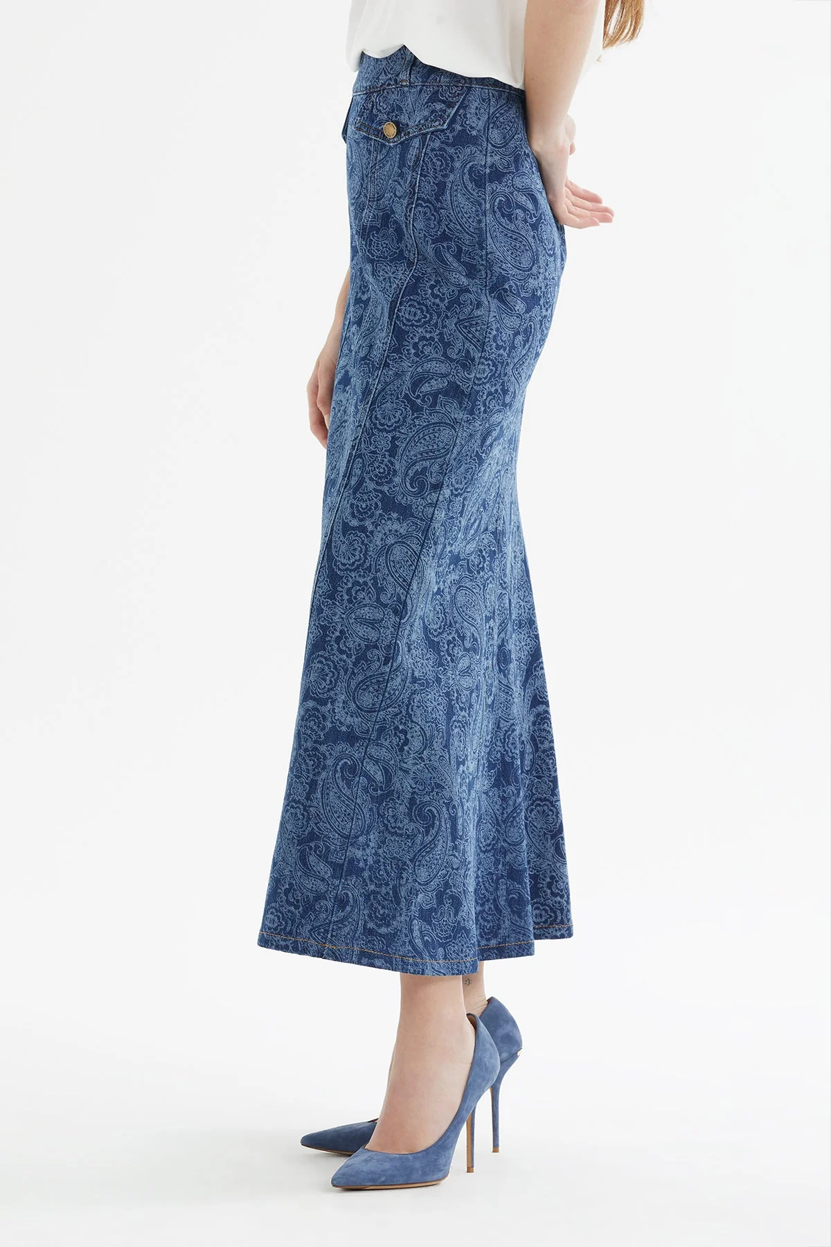 Blue Pocketed Midi Denim Skirt - Image 3