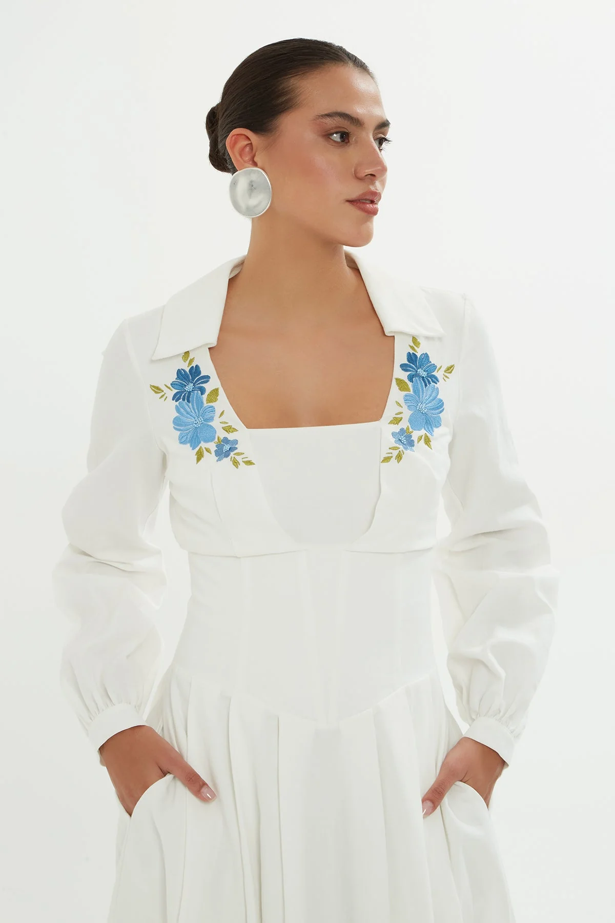 Ecru Embroidered Midi Dress - Image 4