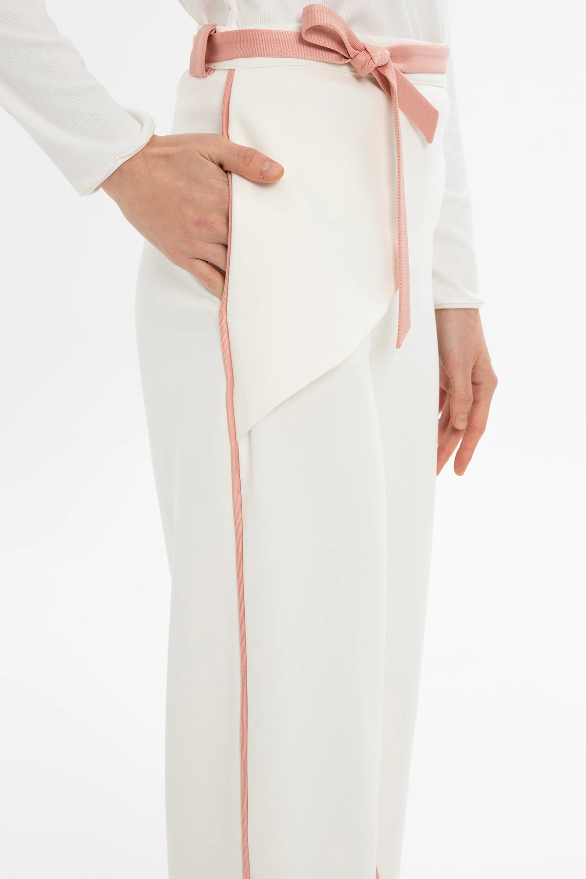 Ecru Asymmetric-Detail Trousers - Image 3