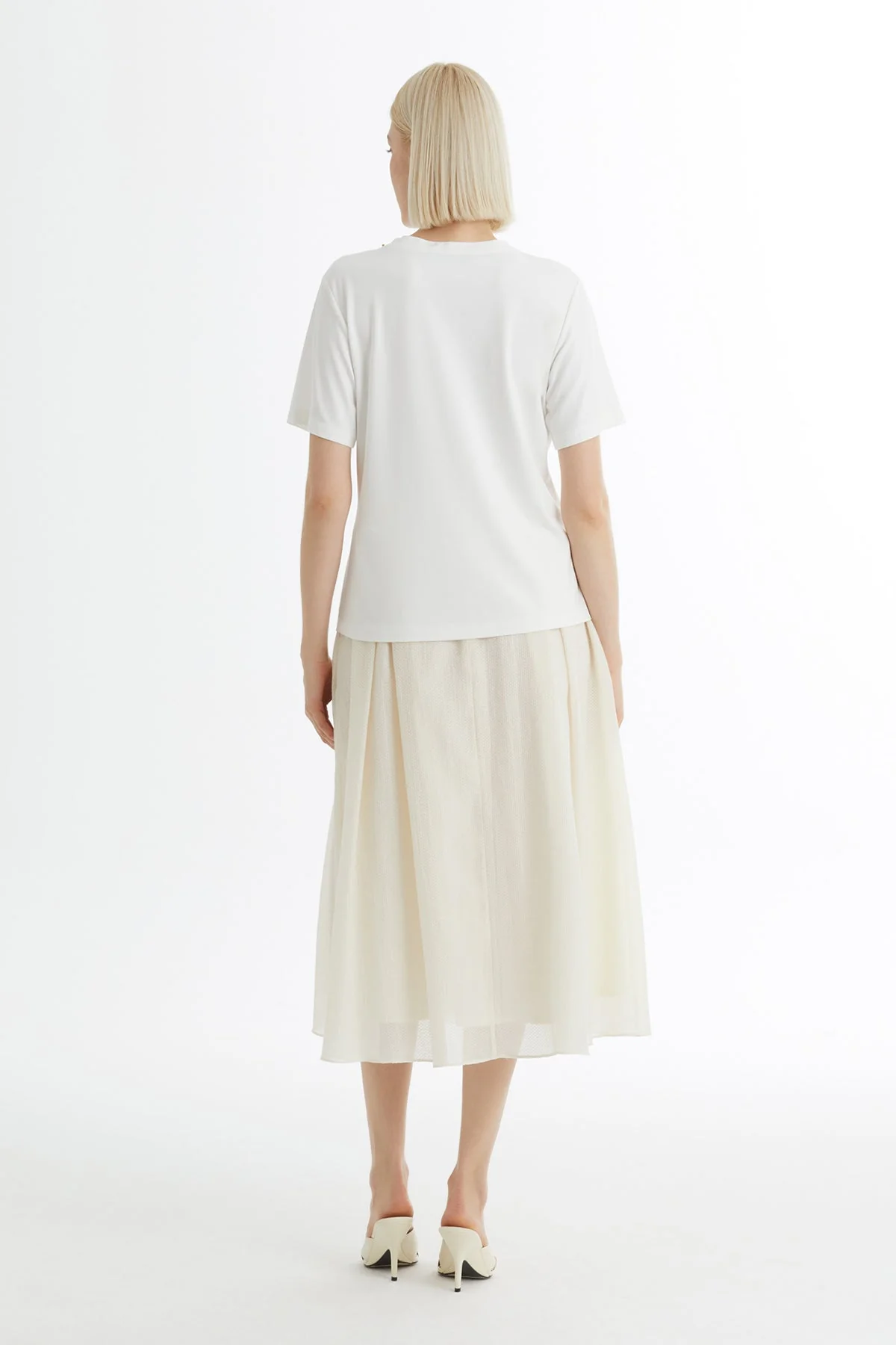 Ecru Embellished Collar Detail T-Shirt - Image 5