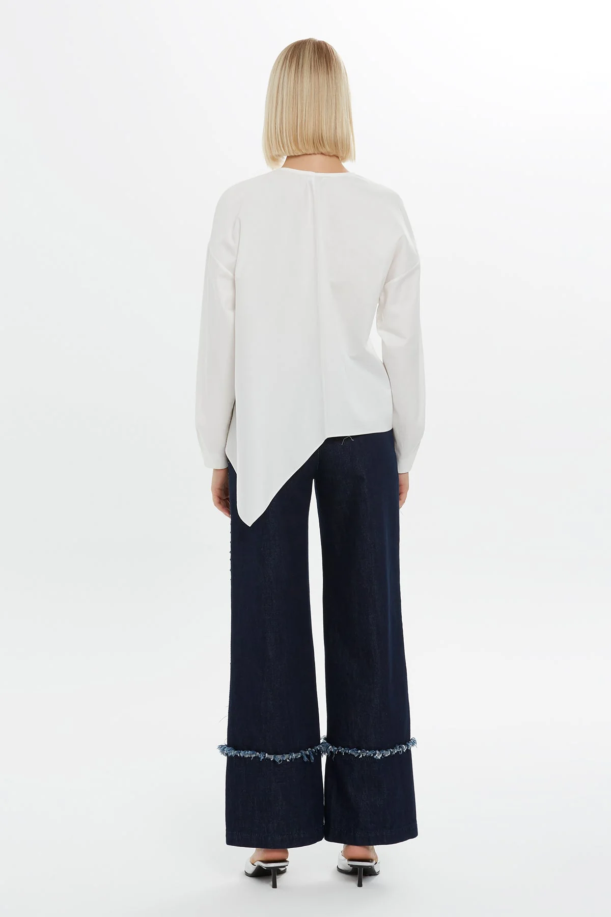 Ecru Embroidered Chain-Stitch V-Neck Blouse - Image 5