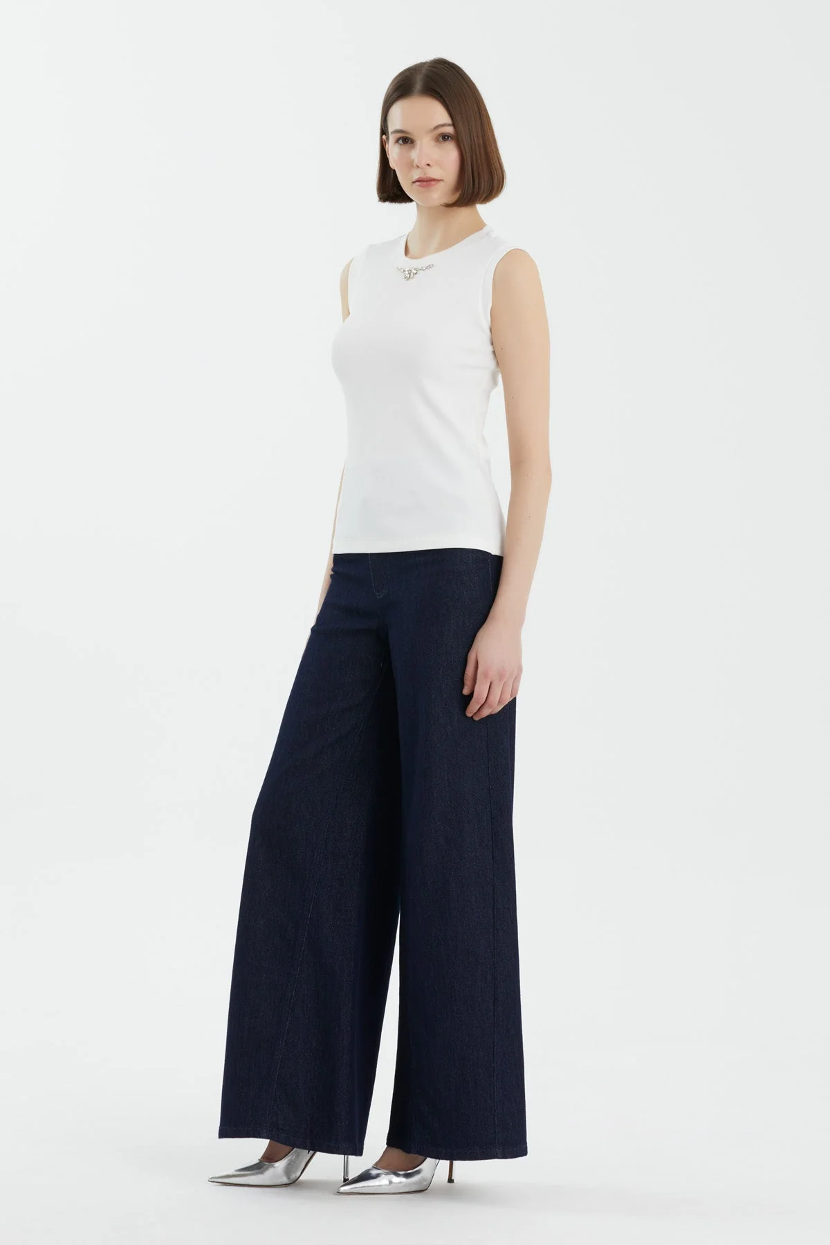 Ecru Embroidered Tank Top - Image 3
