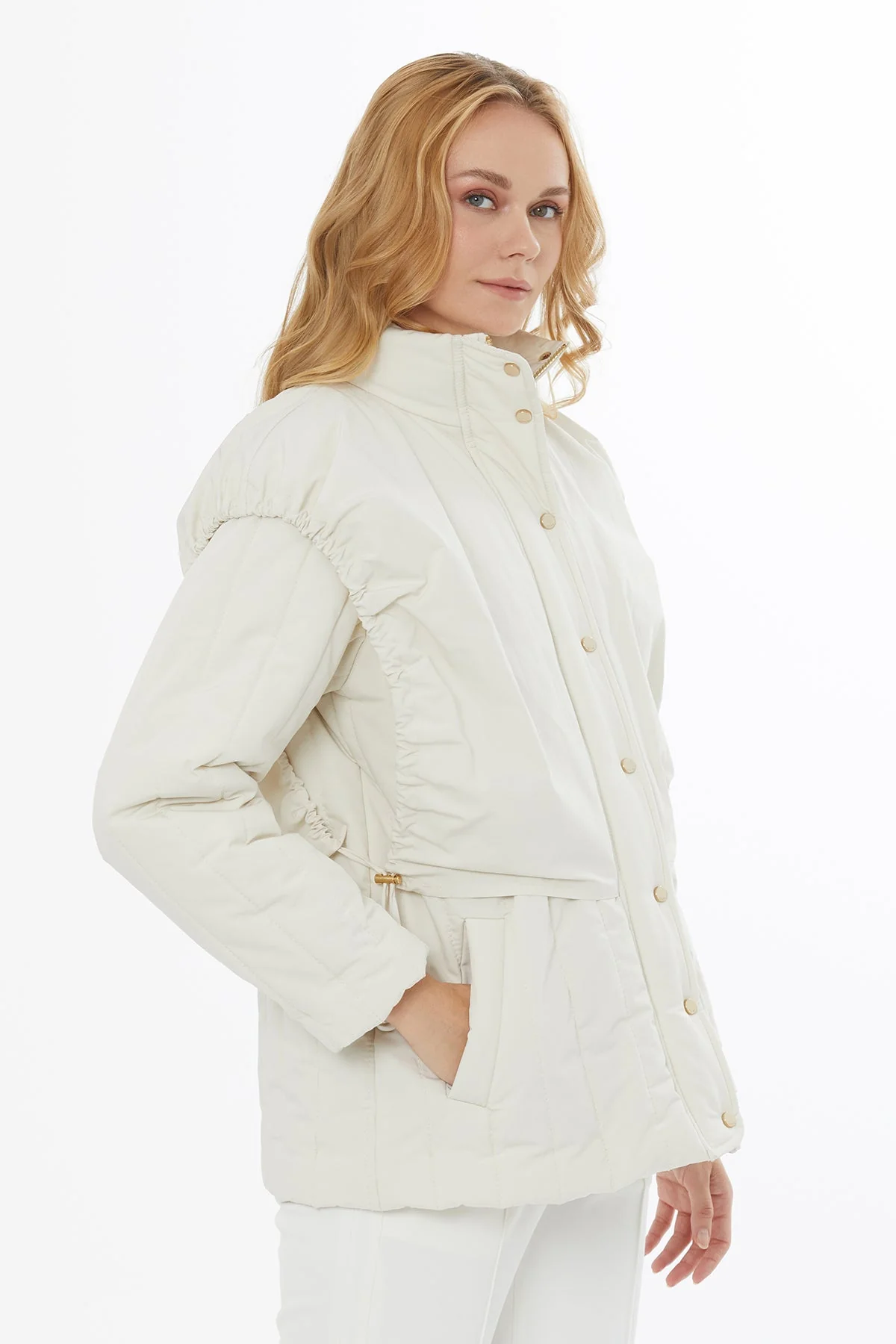 Ecru Quilted Hooded Jacket - Image 4