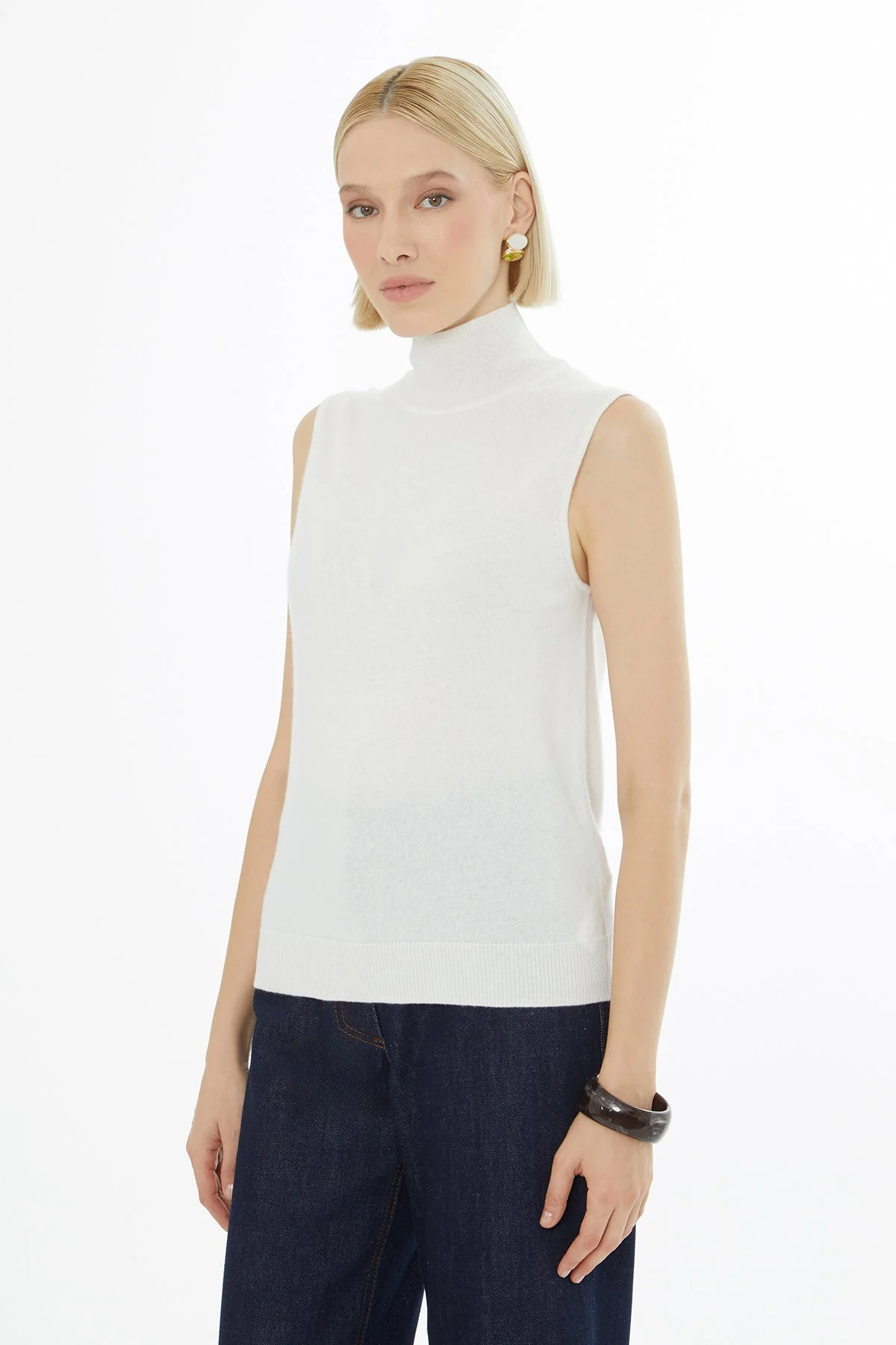 Ecru Sleeveless Turtleneck Blouse - Image 3