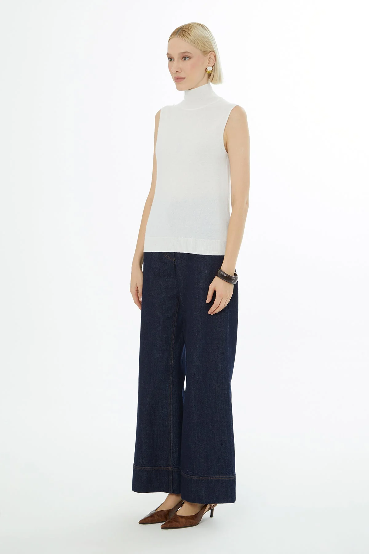 Ecru Sleeveless Turtleneck Blouse - Image 4