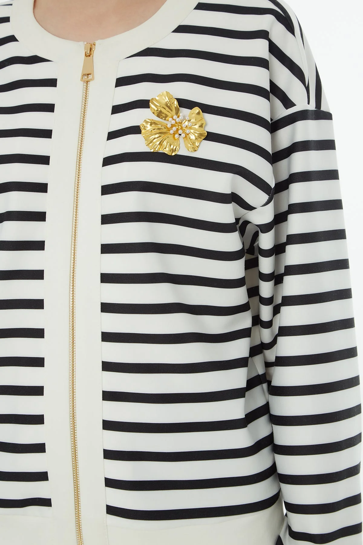Ecru Striped Cardigan Tracksuit Set - Image 3