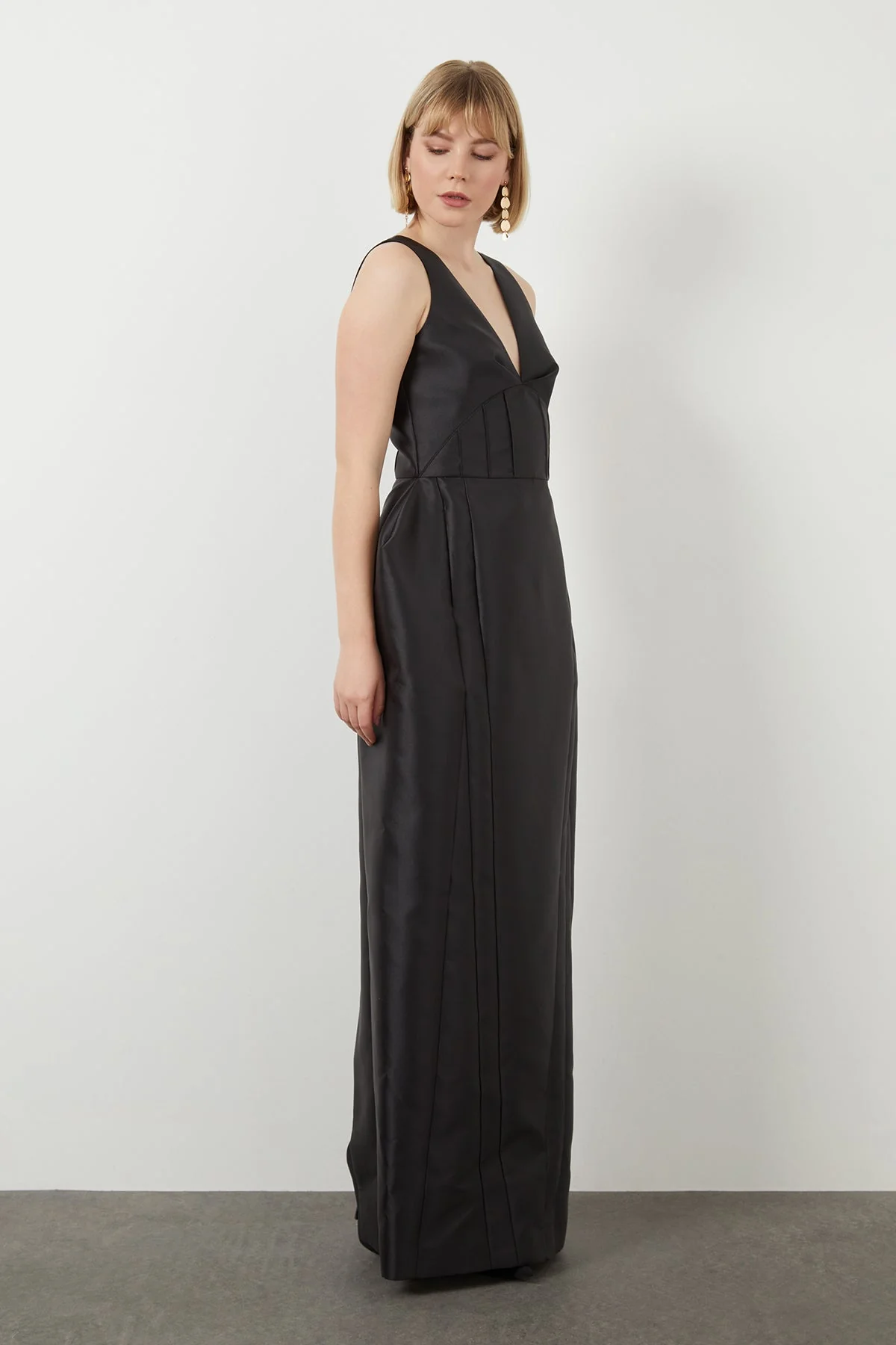 Fitted Waist Seam-Boned Mid-Slit Lined Long Dress - Image 2
