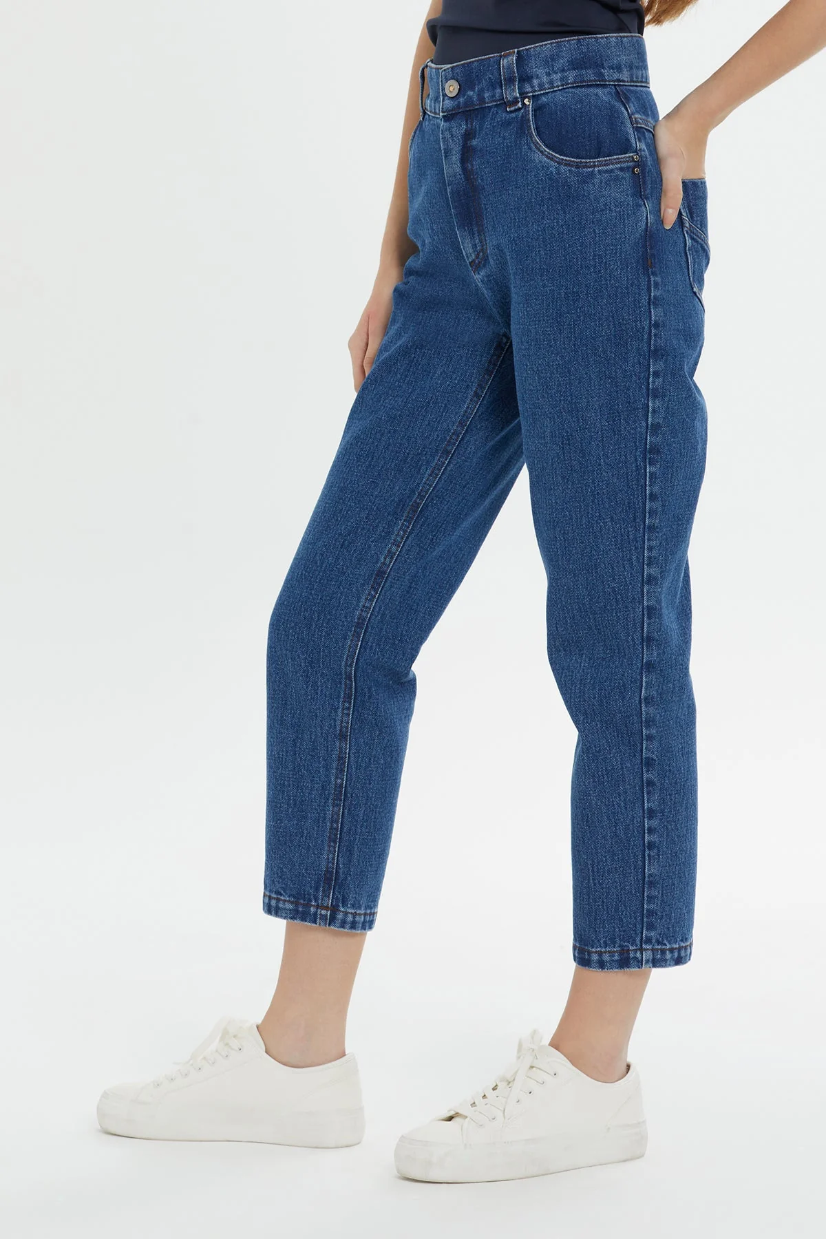 Five-Pocket Classic Jeans - Image 3
