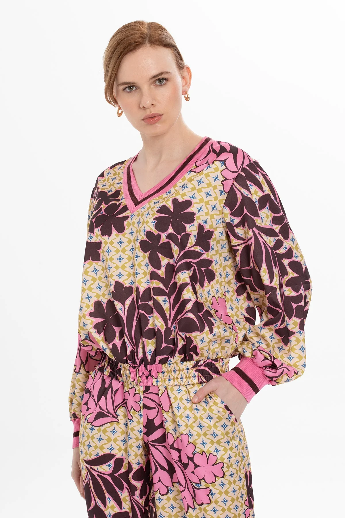 Floral-Pattern Two-Piece Set - Image 2