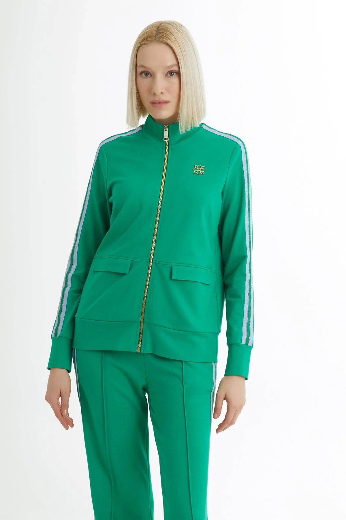 Green Jacket and Pants Sweatshirt Set with Knit Details - Image 2