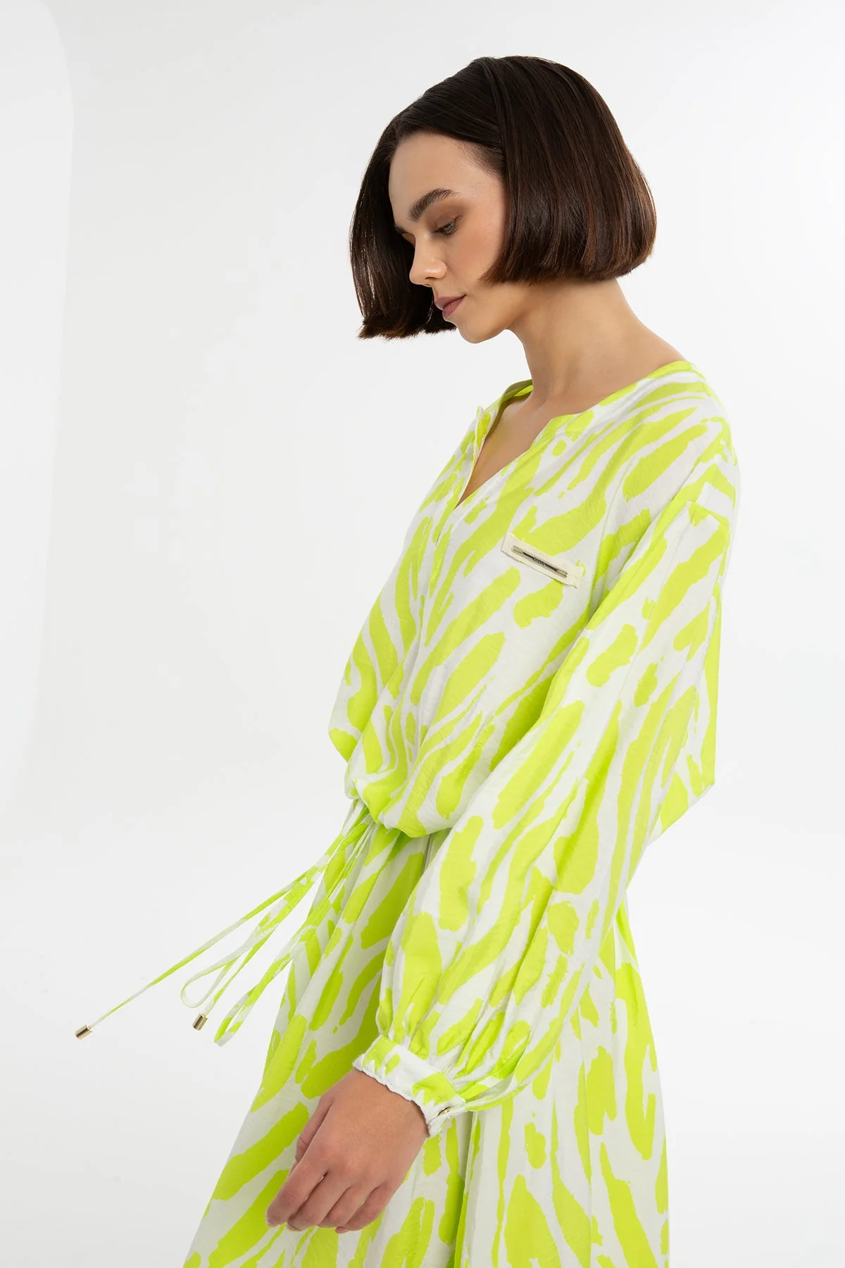 Green Midi Dress with Belt - Image 3