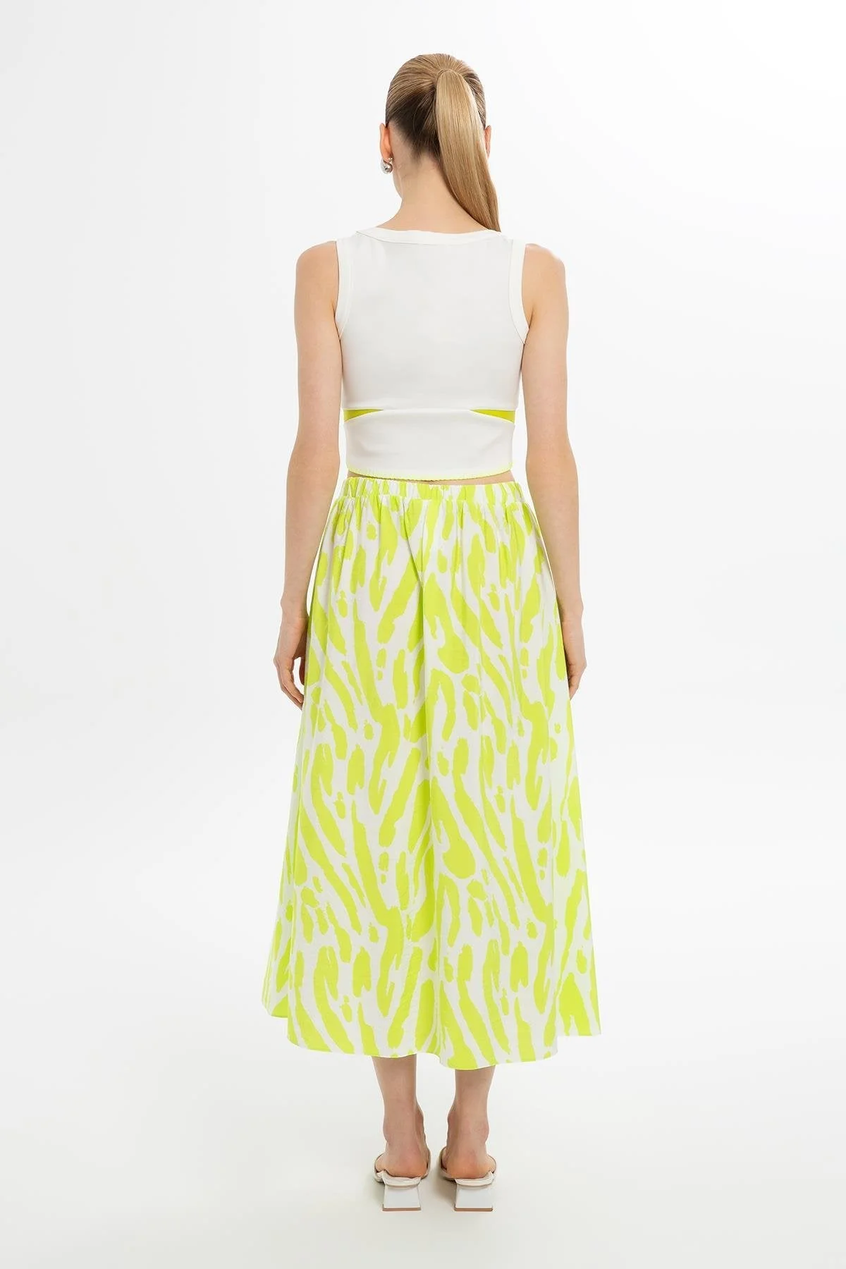 Green Patterned Midi Skirt - Image 4