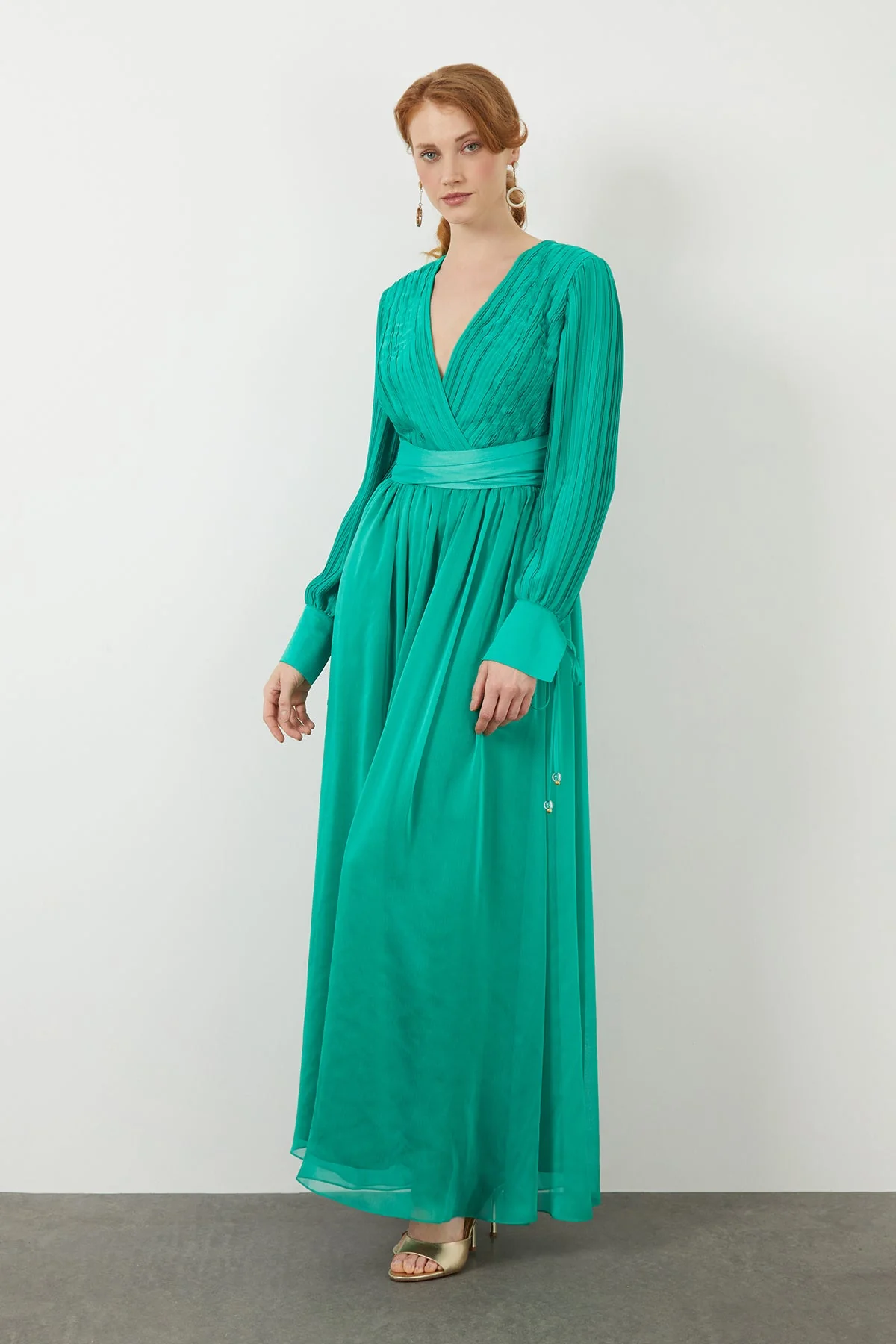 Green V-Neck Chiffon Maxi Dress - Image 3
