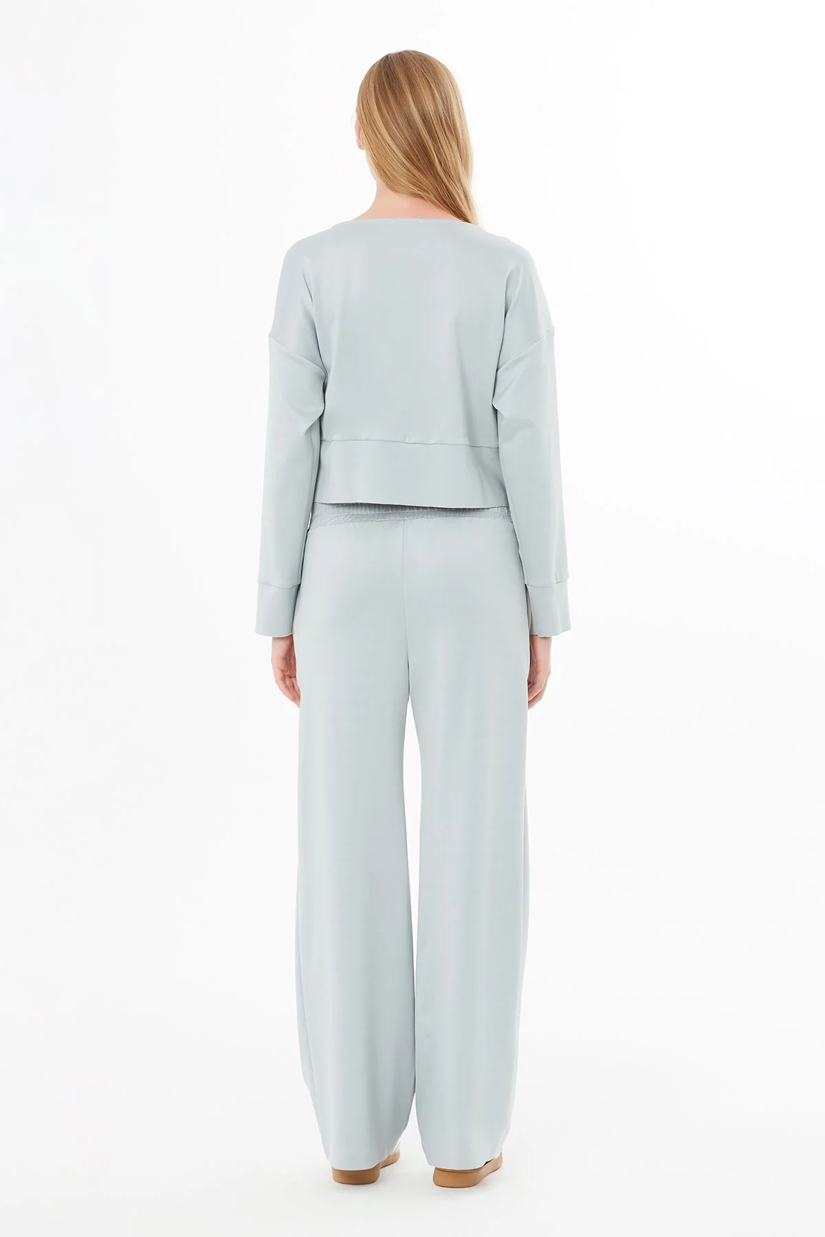 Grey Wide-Leg Pocketed Sweatpants - Image 4