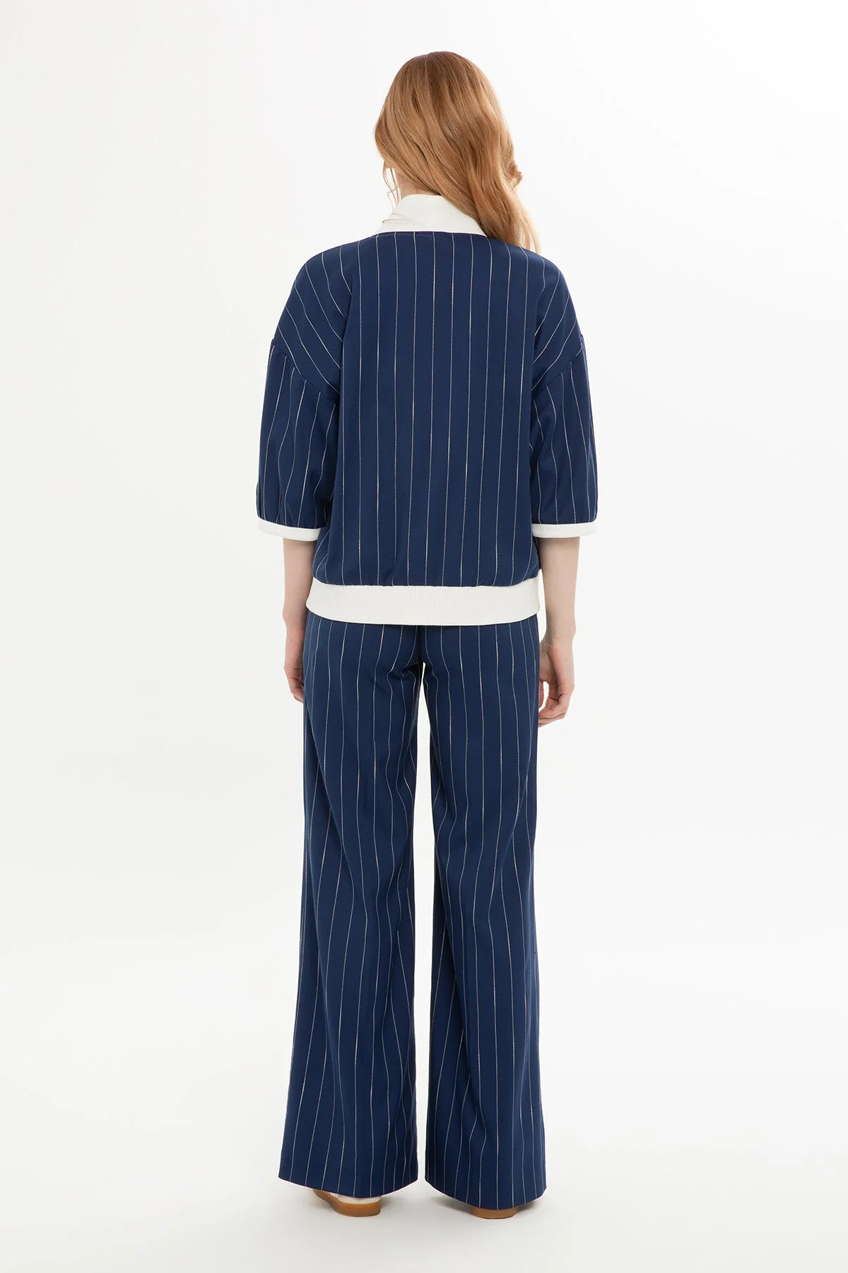 Navy Suit with Short-Sleeved Jacket - Image 4