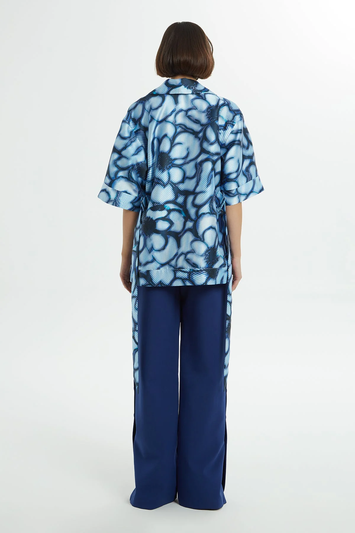 Patterned Crew Neck Short Jacket - Image 4