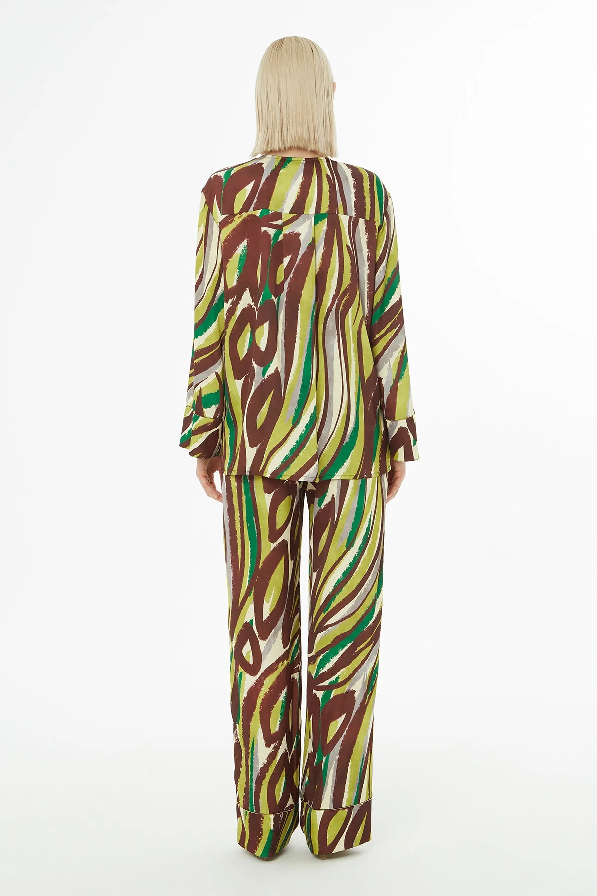 Printed Blouse and Pants Set - Image 4