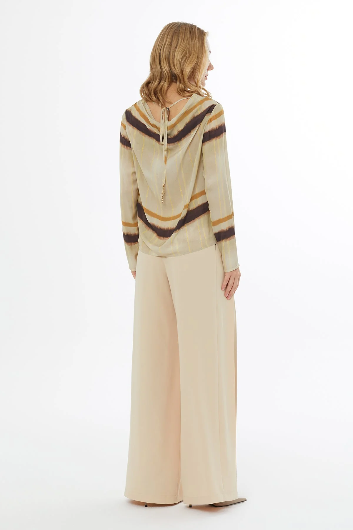 Printed Blouse with Back Tie - Image 5