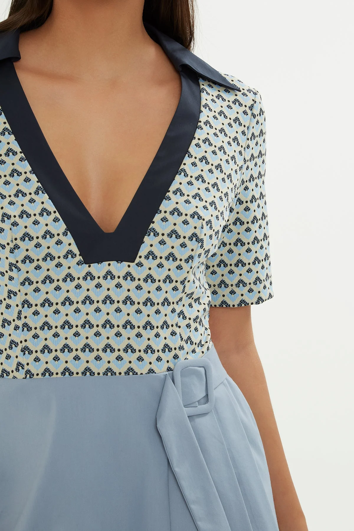 Printed Short-Sleeve Midi Dress - Image 2