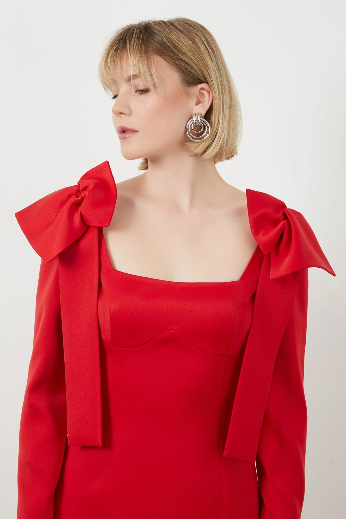 Red Maxi Bow Detail Dress - Image 2