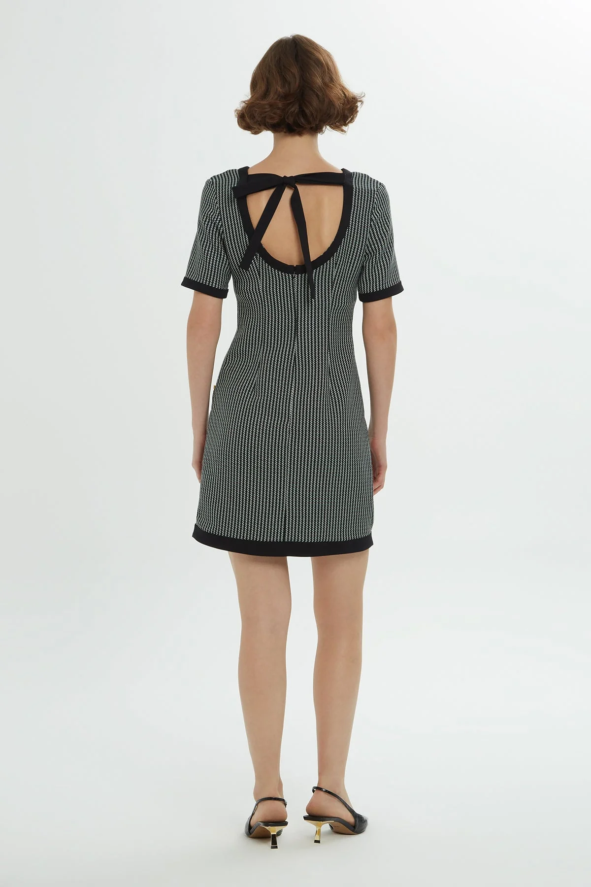 Short-Sleeve Striped Knee-Length Dress - Image 4