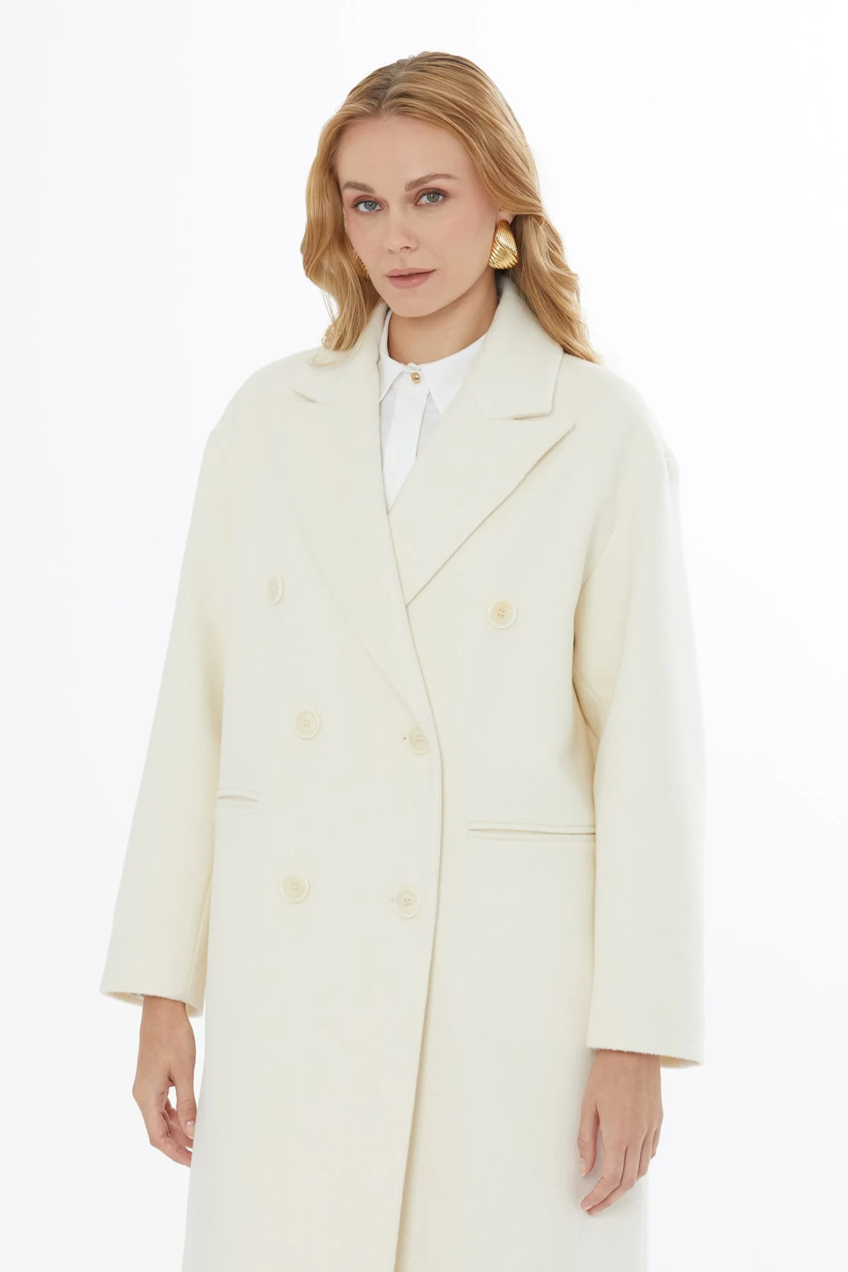 White Coat with Back Slit - Image 3