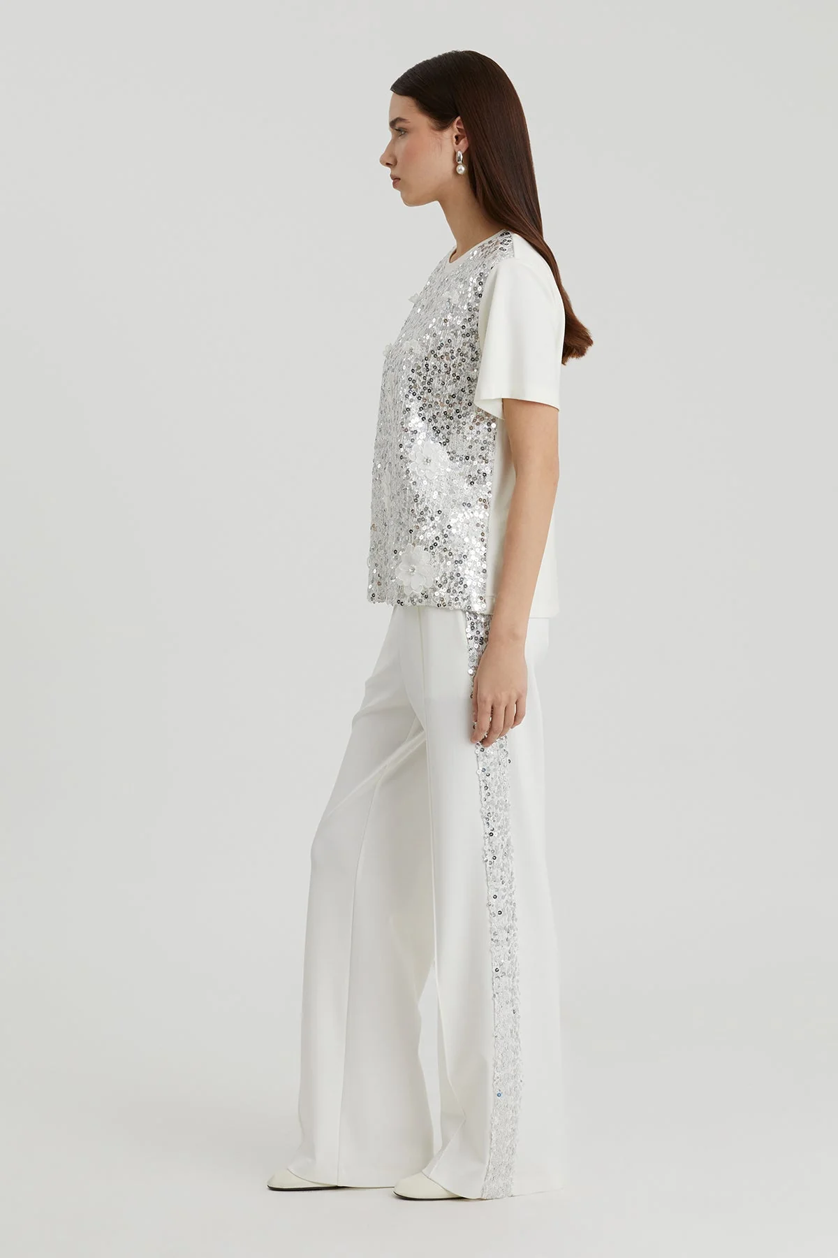 White Floral Embellished Sequin T-Shirt - Image 4